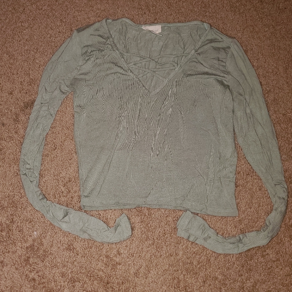Long sleeve crop top
